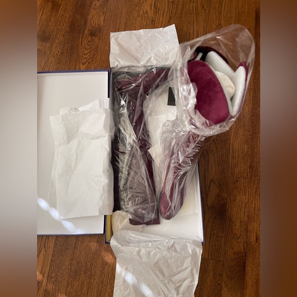 Stuart Weitzman Mane Suede Over The Knee Boots size :9 color: bordeaux:brand new - Picture 6 of 14